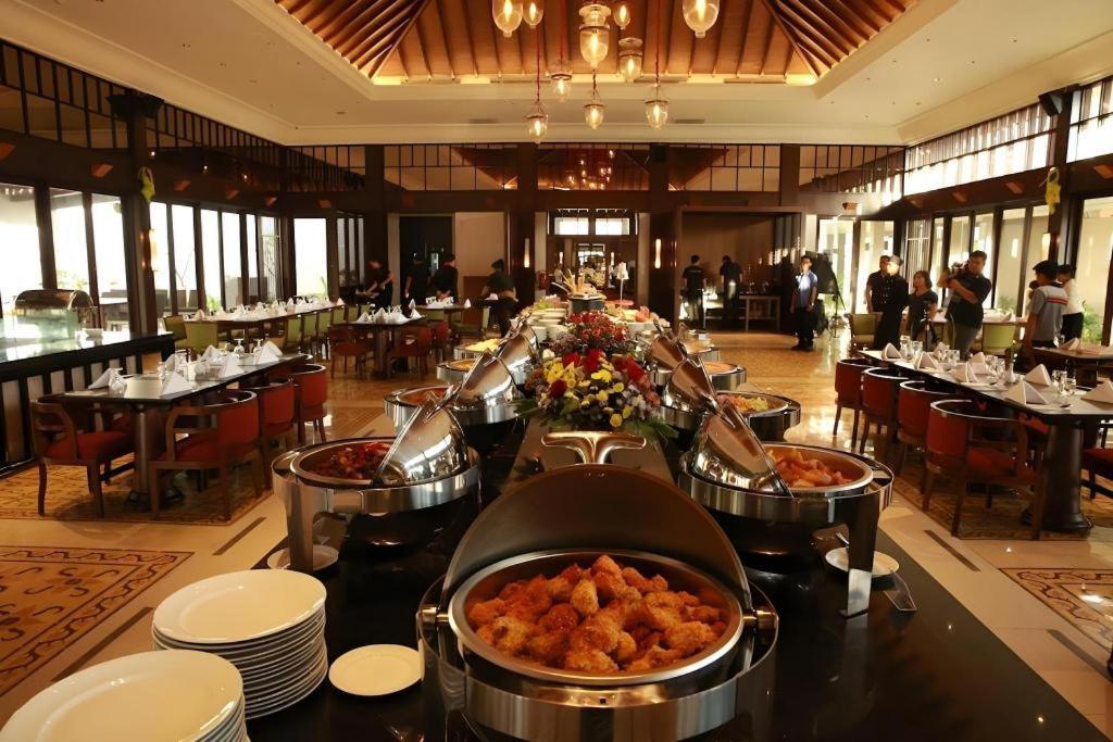 El Hotel Banyuwangi Banyuwangi  Zewnętrze zdjęcie