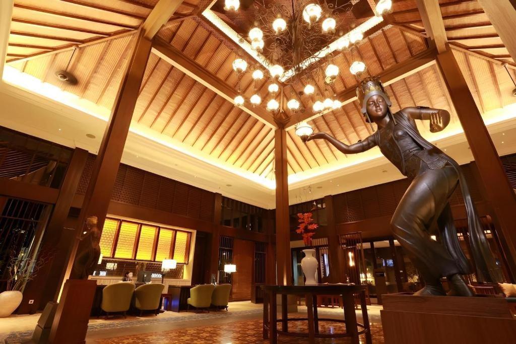 El Hotel Banyuwangi Banyuwangi  Zewnętrze zdjęcie