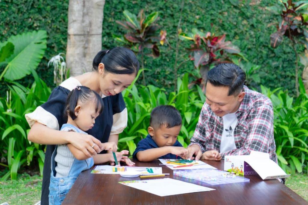 El Hotel Banyuwangi Banyuwangi  Zewnętrze zdjęcie