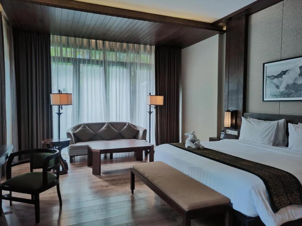 El Hotel Banyuwangi Banyuwangi  Zewnętrze zdjęcie