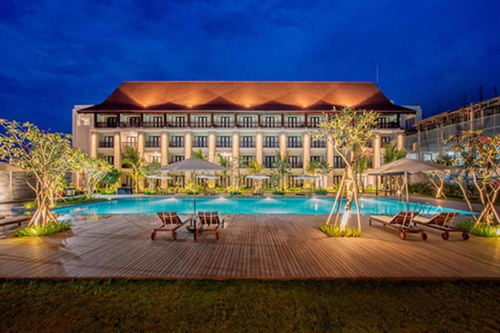 El Hotel Banyuwangi Banyuwangi  Zewnętrze zdjęcie